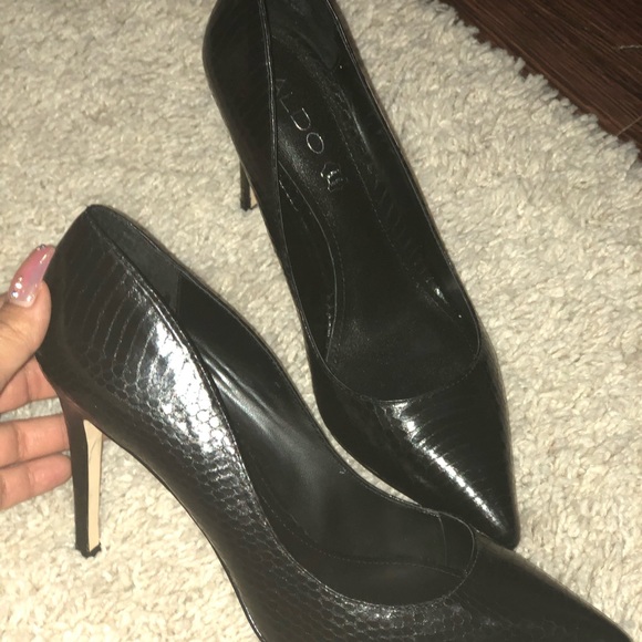 NWOT Black Aldo Heels - Picture 2 of 4